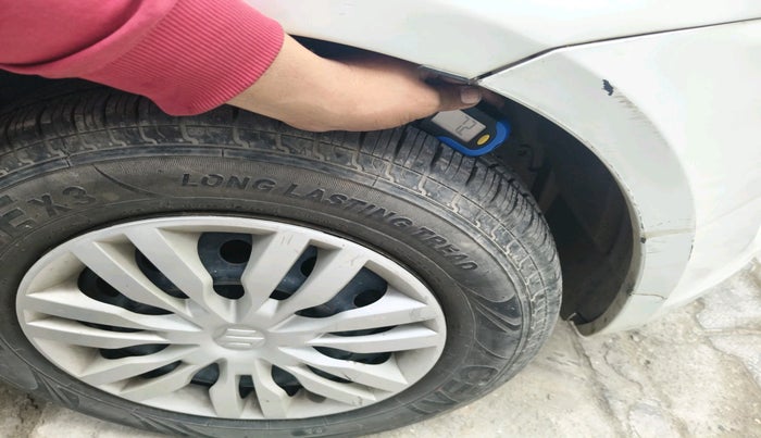 2011 Maruti Swift LXI, Petrol, Manual, 75,236 km, tyre