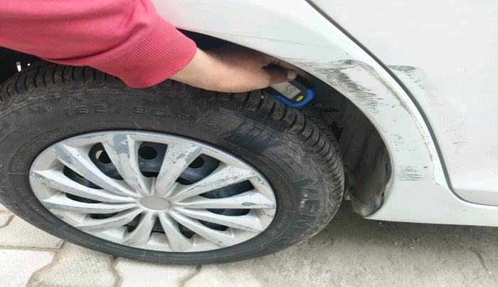 2011 Maruti Swift LXI, Petrol, Manual, 75,236 km, tyre