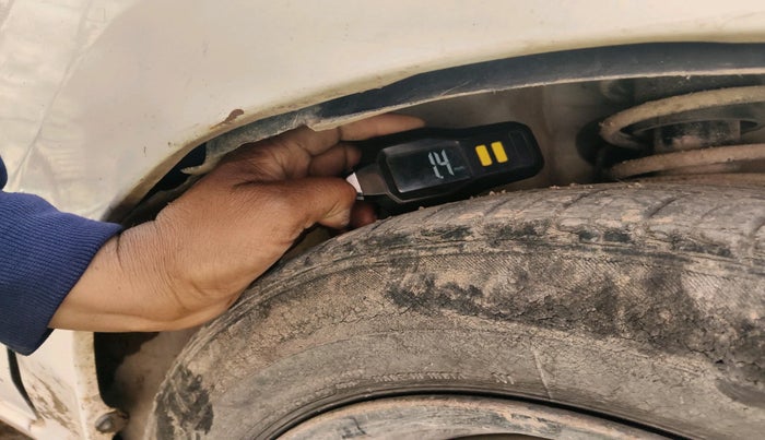 2017 Maruti Alto K10 VXI, Petrol, Manual, 58,283 km, tyre