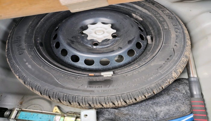 2015 Hyundai Grand i10 ASTA AT 1.2 KAPPA VTVT, Petrol, Automatic, 75,242 km, tyre