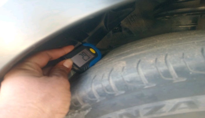 2018 Maruti S Cross ZETA 1.3, Diesel, Manual, 1,33,827 km, tyre