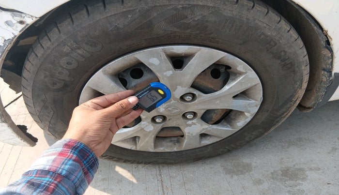 2014 Hyundai Grand i10 SPORTZ 1.1 CRDI, Diesel, Manual, 1,12,529 km, tyre