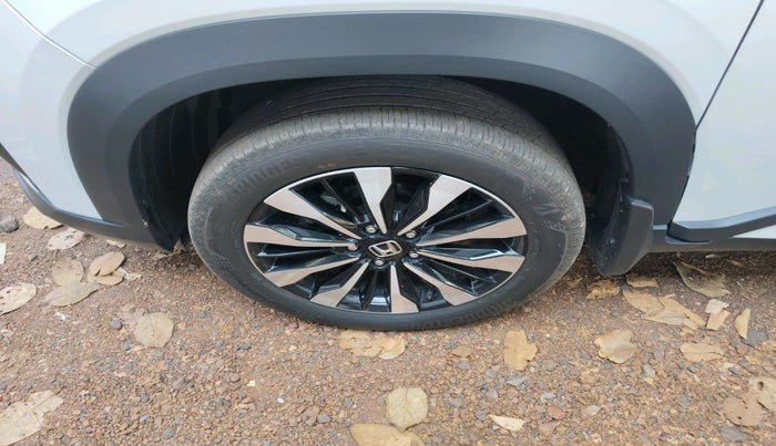 2024 Honda ELEVATE ZX CVT, Petrol, Automatic, 22,201 km, tyre