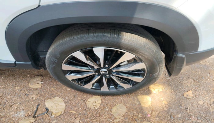 2024 Honda ELEVATE ZX CVT, Petrol, Automatic, 22,201 km, tyre