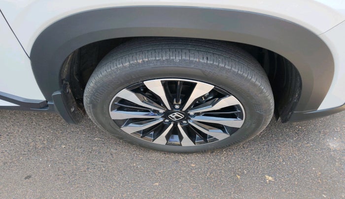 2024 Honda ELEVATE ZX CVT, Petrol, Automatic, 22,201 km, tyre