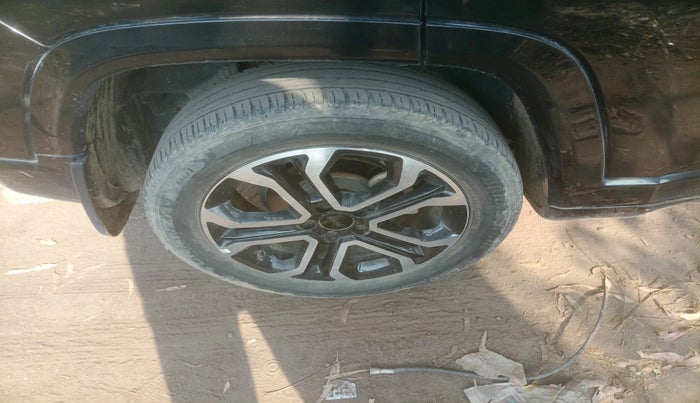 2022 Jeep Compass MODEL S (O) DIESEL 4X4 AT, Diesel, Automatic, 32,000 km, tyre