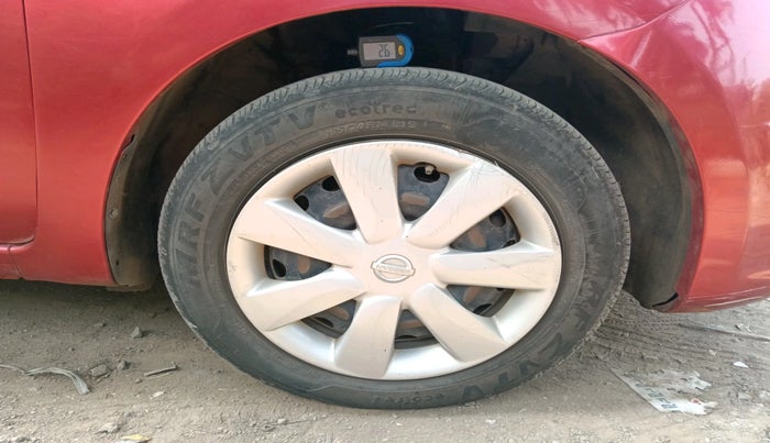 2016 Nissan Micra Active XV, Petrol, Manual, 67,823 km, tyre