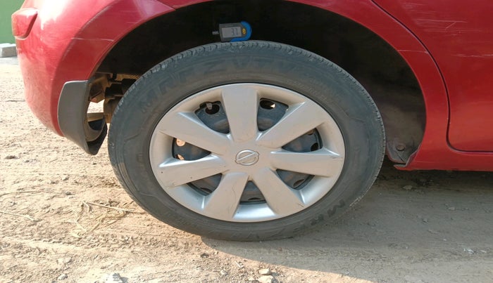 2016 Nissan Micra Active XV, Petrol, Manual, 67,823 km, tyre