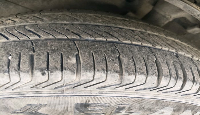 2011 Maruti Ritz VXI, Petrol, Manual, 55,154 km, tyre