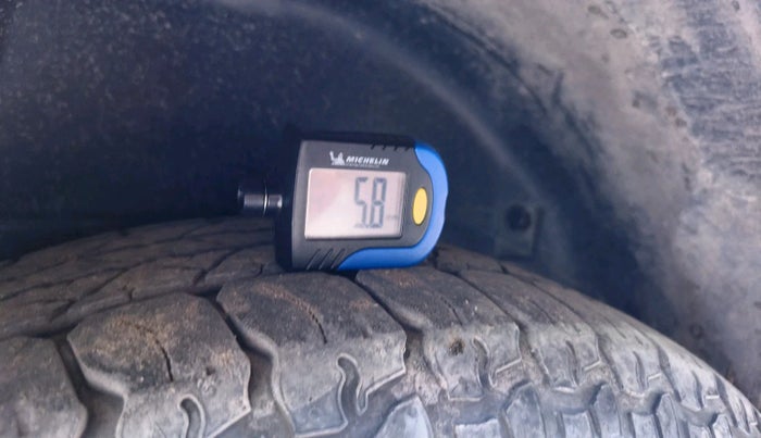 2019 Tata Hexa XT 4X2 7 STR, Diesel, Manual, 58,838 km, tyre