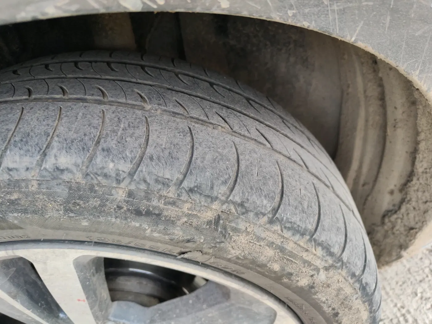 2022 Tata ALTROZ XZ PETROL, Petrol, Manual, 1,31,131 km, tyre