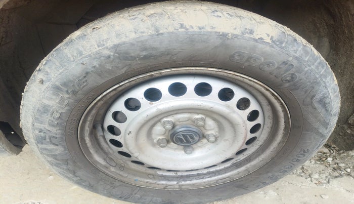 2017 Maruti Vitara Brezza LDI (O), Diesel, Manual, 1,22,129 km, tyre