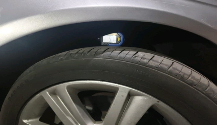 2012 Audi A4 2.0 TDI, Diesel, Automatic, 1,10,451 km, tyre