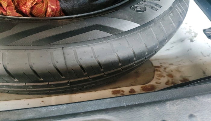 2021 Hyundai Creta EX 1.5 PETROL, Petrol, Manual, 80,480 km, tyre