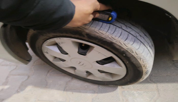 2016 Maruti Alto K10 VXI, Petrol, Manual, 48,047 km, tyre