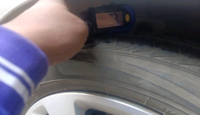 2013 Hyundai i10 MAGNA 1.2, Petrol, Manual, 1,36,697 km, tyre