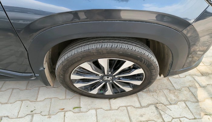 2024 Honda ELEVATE ZX CVT, Petrol, Automatic, 13,951 km, tyre