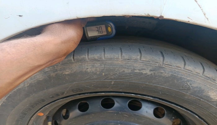 2011 Hyundai Verna FLUIDIC 1.4 CRDI EX, Diesel, Manual, 1,25,019 km, tyre