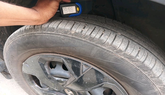 2023 Tata PUNCH PURE MT, Petrol, Manual, 16,583 km, tyre