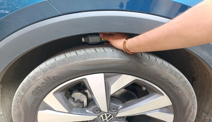 2024 Volkswagen TAIGUN TOPLINE 1.0 TSI MT, Petrol, Manual, 7,292 km, tyre