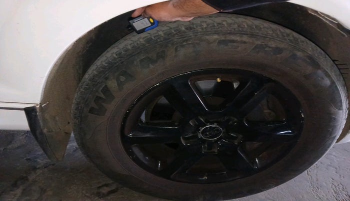 2011 Audi Q7 3.0 TDI QUATTRO, Diesel, Automatic, 94,075 km, tyre