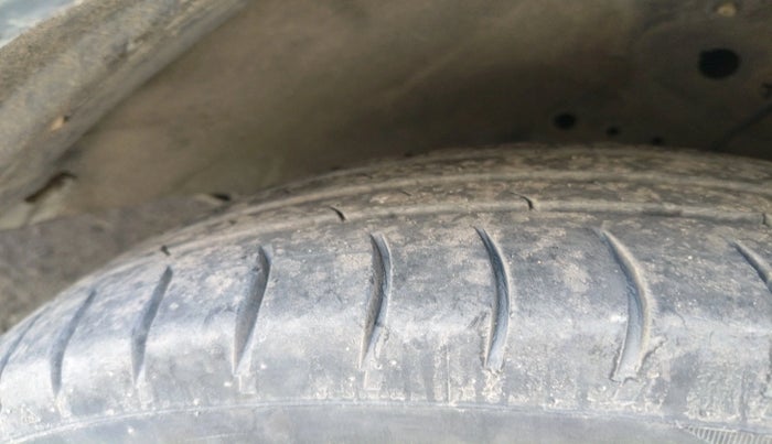 2016 Honda Amaze 1.2L I-VTEC S, Petrol, Manual, 84,383 km, tyre