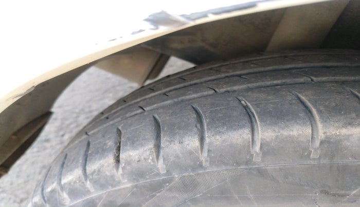 2016 Honda Amaze 1.2L I-VTEC S, Petrol, Manual, 84,383 km, tyre