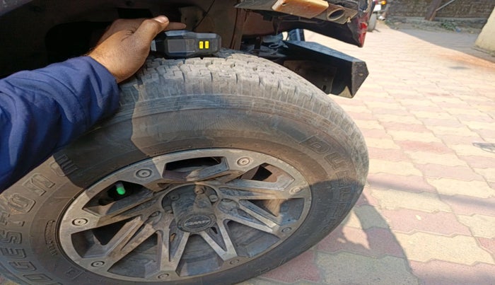 2015 Mahindra Thar CRDE 4X4 AC, Diesel, Manual, 96,959 km, tyre