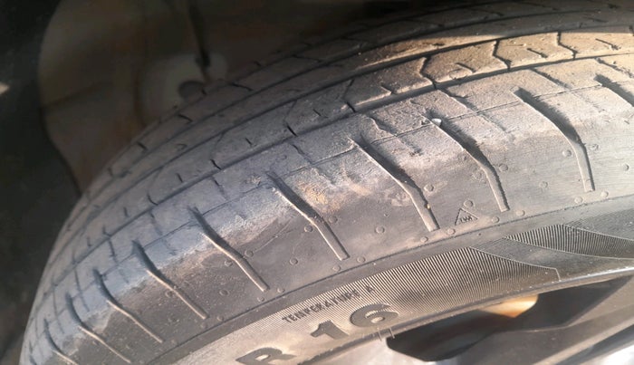 2023 Hyundai Creta S PLUS KNIGHT 1.5 PETROL, Petrol, Manual, 32,320 km, tyre