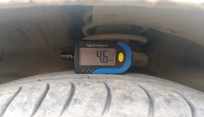 2011 Hyundai Santro Xing GL PLUS, Petrol, Manual, 1,00,026 km, tyre