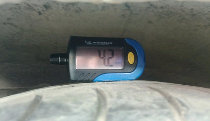 2011 Hyundai Santro Xing GL PLUS, Petrol, Manual, 1,00,026 km, tyre