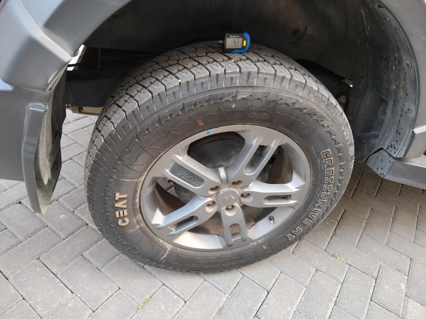 2023 Mahindra Thar LX P 2WD AT HT, Petrol, Automatic, 26,138 km, tyre