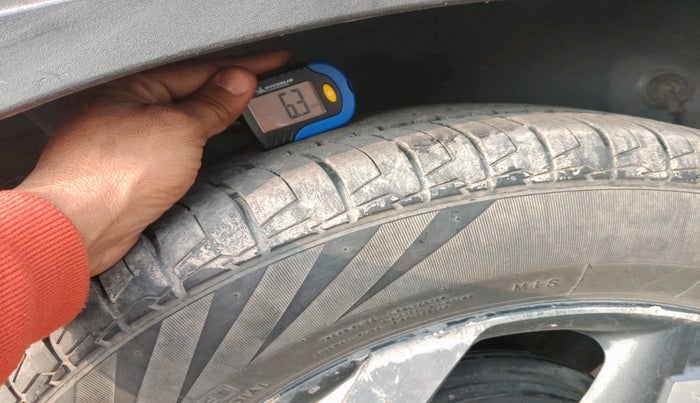 2020 Hyundai VENUE SX 1.0 TURBO, Petrol, Manual, 73,232 km, tyre