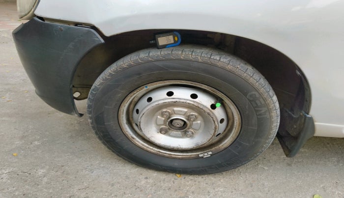 2012 Maruti Alto LXI, Petrol, Manual, 1,02,600 km, tyre