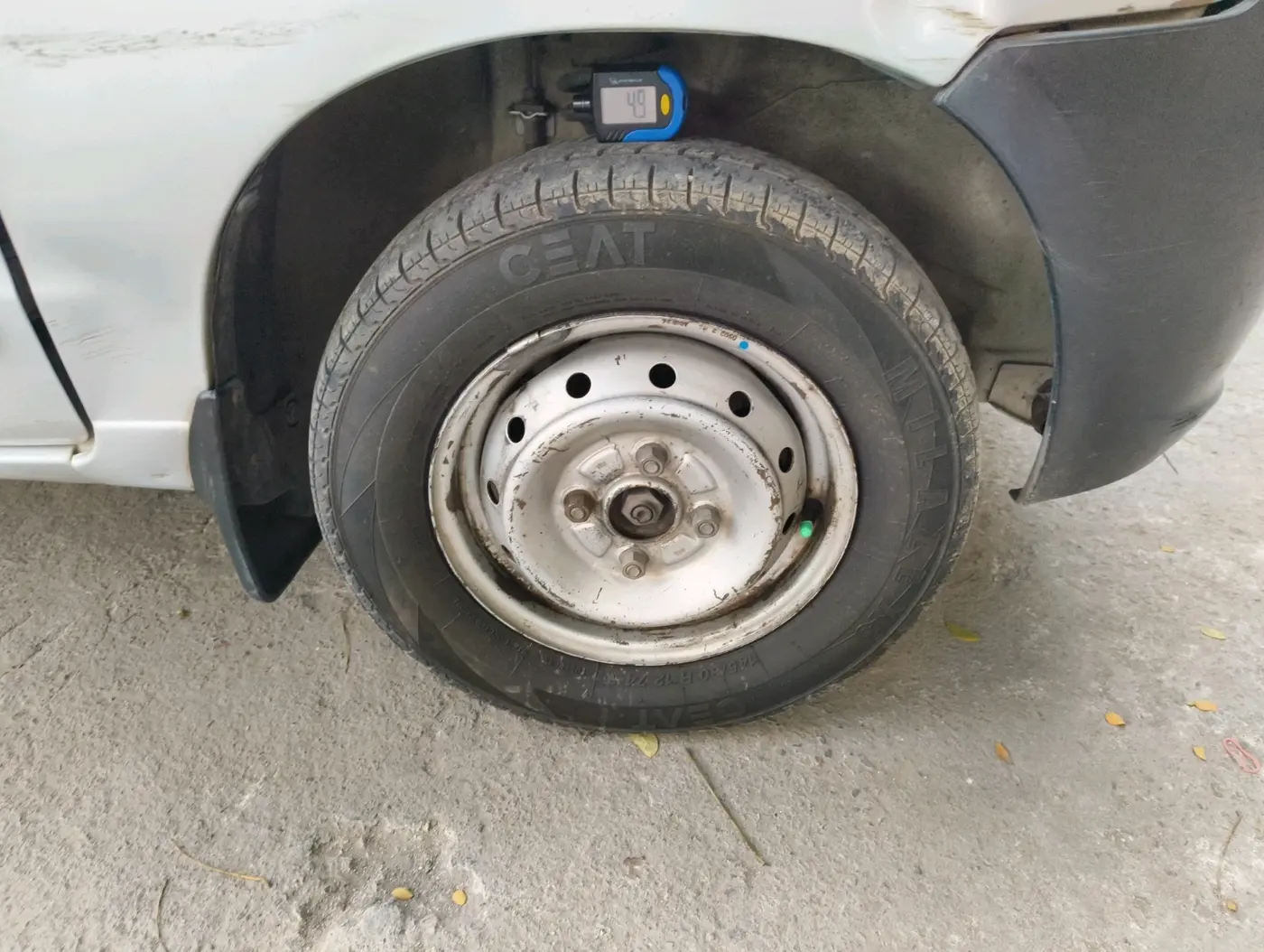 2012 Maruti Alto LXI, Petrol, Manual, 1,02,600 km, tyre