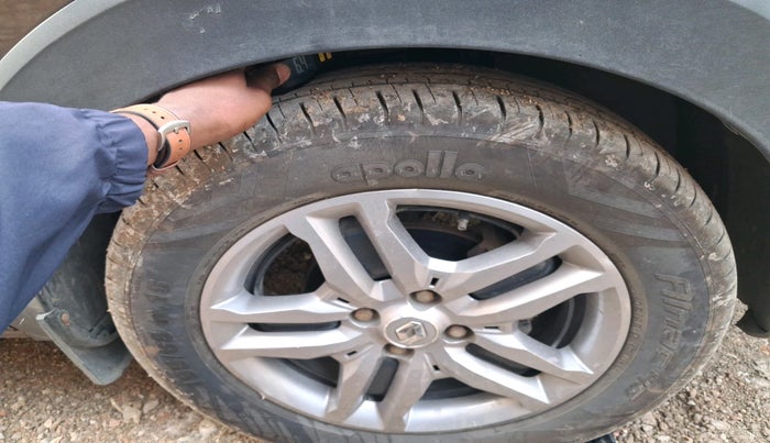 2022 Renault TRIBER RXZ, Petrol, Manual, 41,619 km, tyre