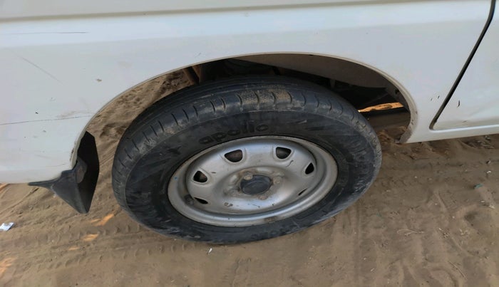 2011 Maruti Eeco 5 STR WITH A/C+HTR CNG, Petrol, Manual, 56,243 km, tyre