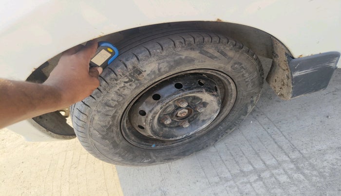 2016 Maruti Alto 800 LXI, Petrol, Manual, 85,000 km, tyre