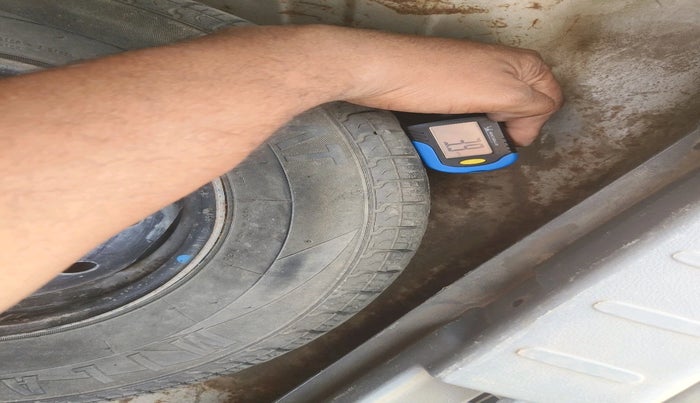 2016 Maruti Alto 800 LXI, Petrol, Manual, 85,000 km, tyre