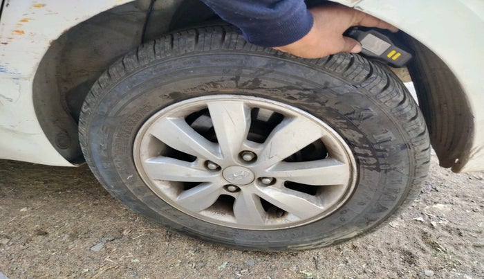 2013 Hyundai i20 SPORTZ 1.4 CRDI, Diesel, Manual, 1,26,024 km, tyre