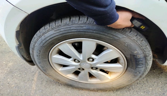 2013 Hyundai i20 SPORTZ 1.4 CRDI, Diesel, Manual, 1,26,024 km, tyre