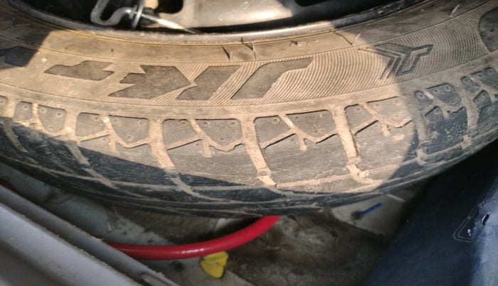 2014 Maruti Alto K10 VXI, Petrol, Manual, 61,500 km, tyre