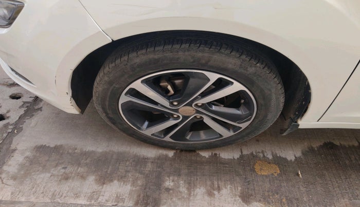 2023 Tata ALTROZ XZ PLUS SUNROOF CNG, Petrol, Manual, 68,473 km, tyre