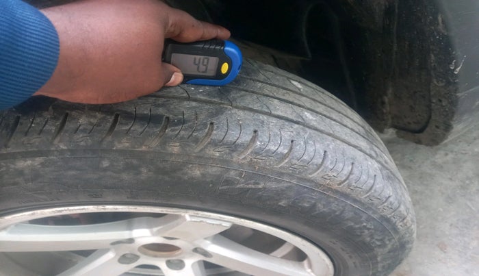 2021 Maruti Vitara Brezza LXI, CNG, Manual, 30,450 km, tyre