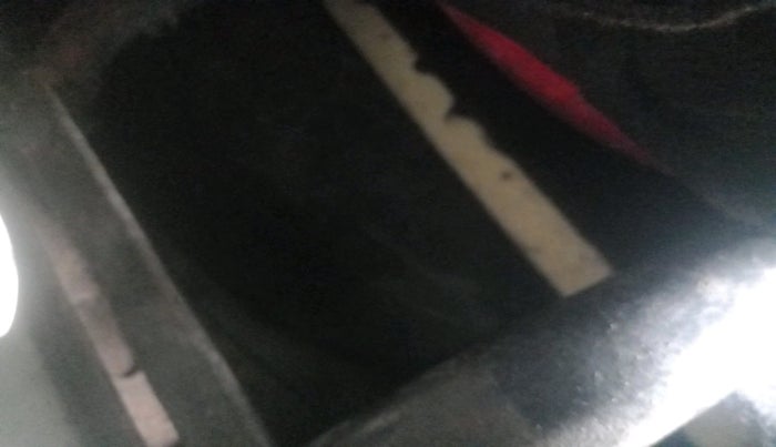 2021 Maruti Vitara Brezza LXI, CNG, Manual, 30,450 km, tyre