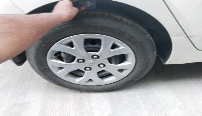 2016 Hyundai Grand i10 SPORTZ 1.2 KAPPA VTVT, Petrol, Manual, 84,034 km, tyre