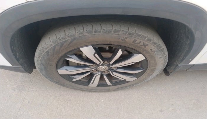 2019 MG HECTOR SHARP 1.5 DCT PETROL, Petrol, Automatic, 1,02,500 km, tyre