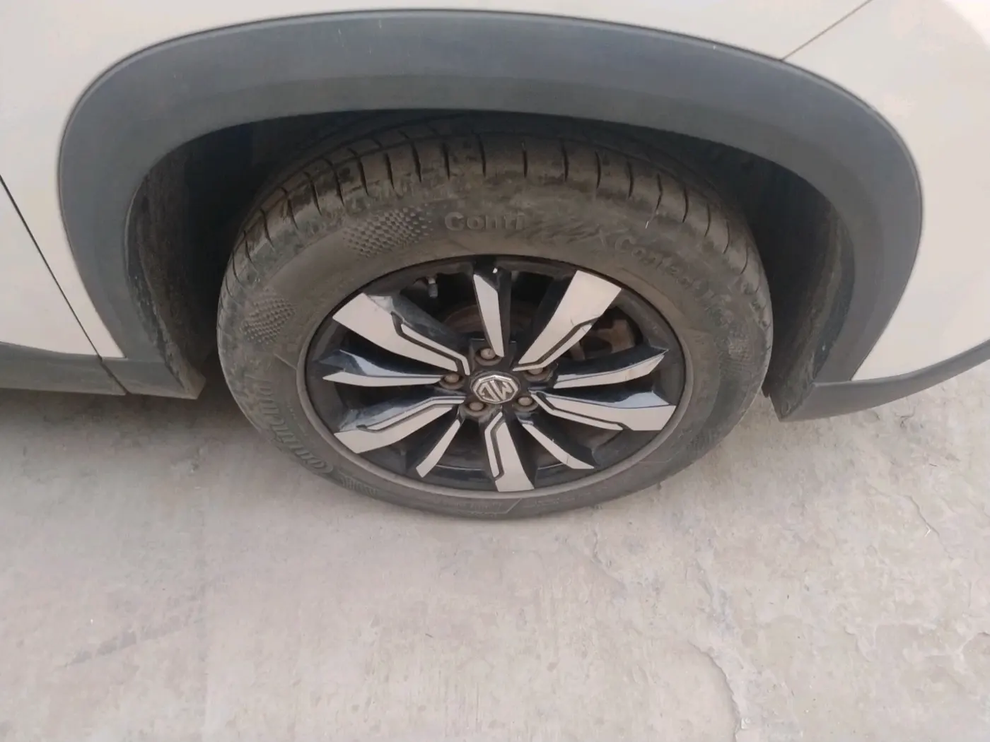 2019 MG HECTOR SHARP 1.5 DCT PETROL, Petrol, Automatic, 1,02,500 km, tyre