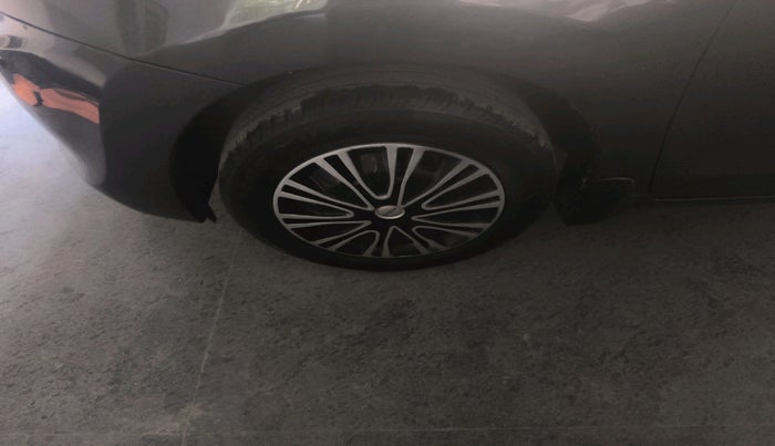 2016 Maruti Baleno DELTA PETROL 1.2, Petrol, Manual, 54,472 km, tyre