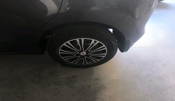 2016 Maruti Baleno DELTA PETROL 1.2, Petrol, Manual, 54,472 km, tyre